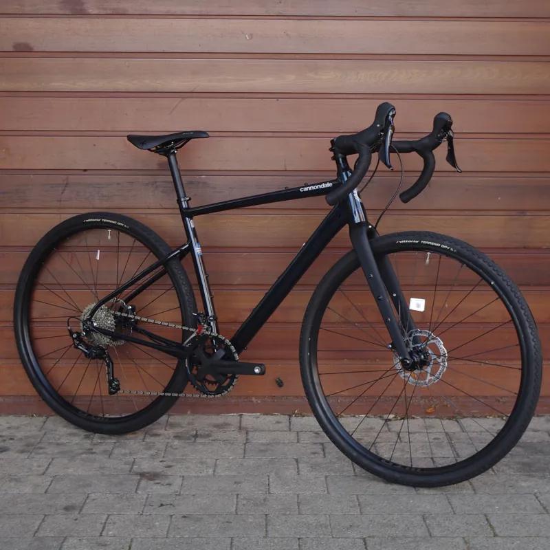2023 Cannondale Topstone 2 Gravel Bike in Midnight Blue